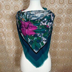 COPY-SOLD
Beautiful Vintage Scarf